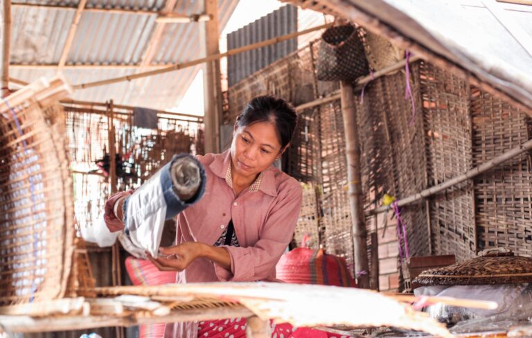 Làng nghề bánh tráng Trảng Bàng